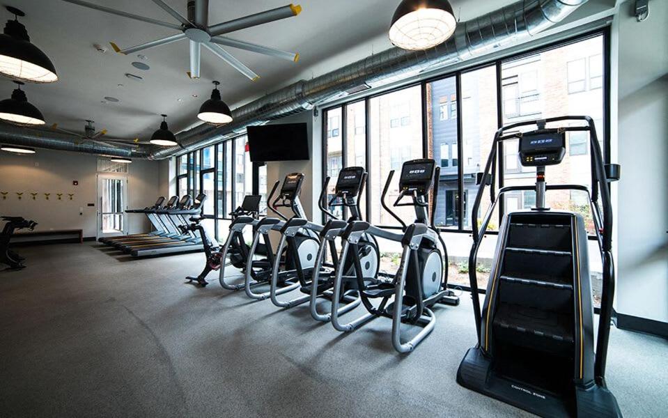 Free parking Gym & Pool Downtown at CityWay